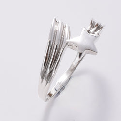 R199 - 925 shooting star ring