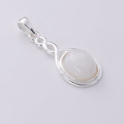 P917 - 925 Sterling Silver Celtic Knot pendant