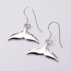 E758 - 925 Silver whale tail earrings