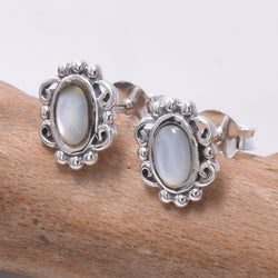 S685 - 925 silver and MOP stud earrings