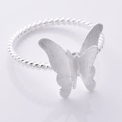 R226 - 925 Silver twist band butterfly ring