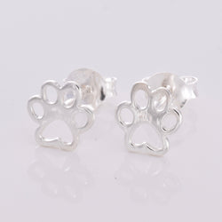 S503 - Paw design silver stud earrings