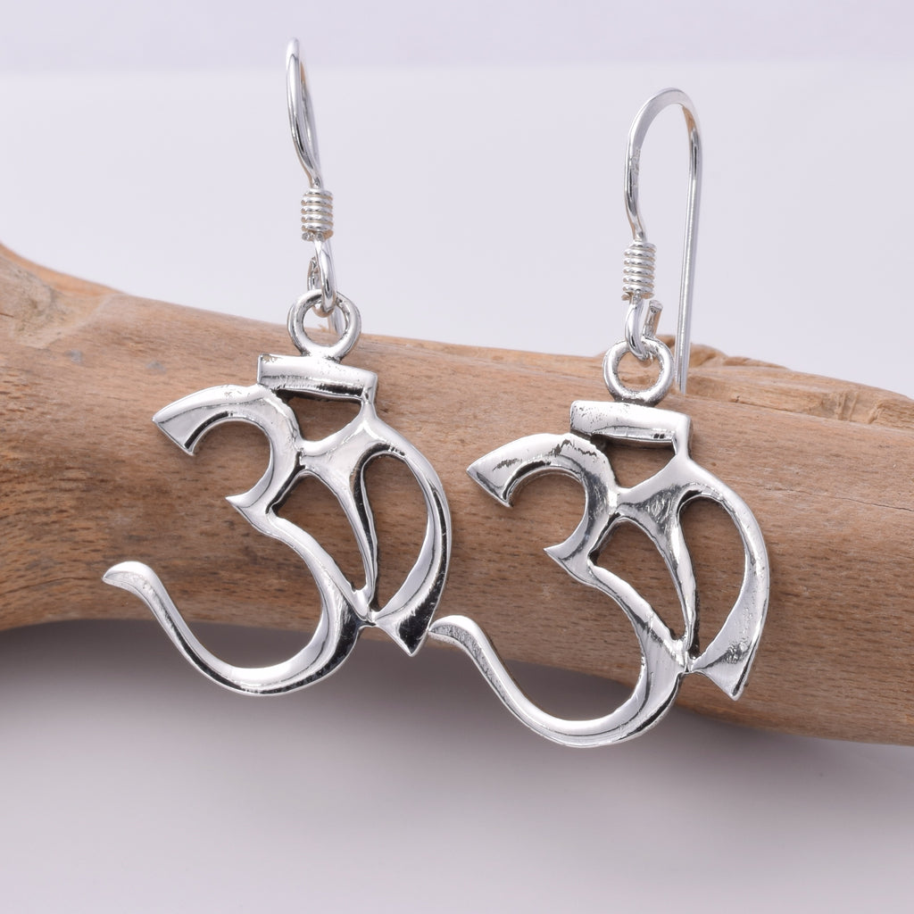 E147 - Om Design Earrings