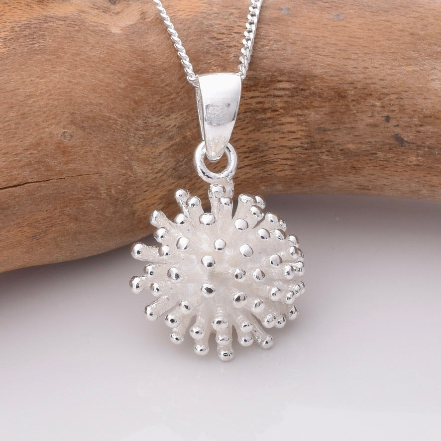 P949 - 925 Silver chrysanthemum pendant