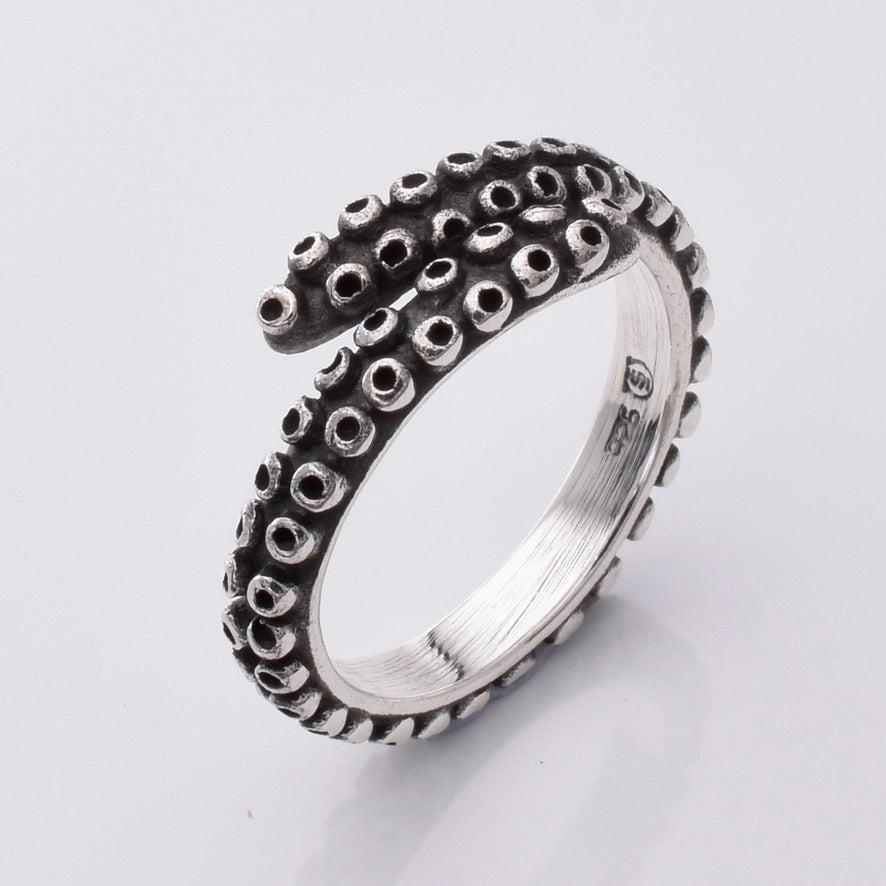R238 - 925 silver Kraken ring