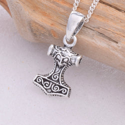 P541 - Tiny Thors Hammer pendant