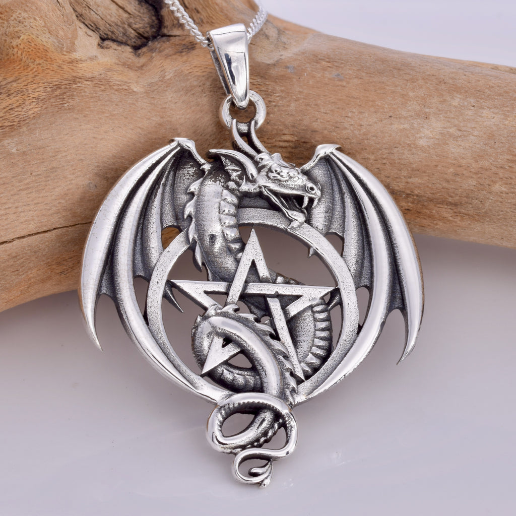 P634 - 925 Dragon with pentagram pendant
