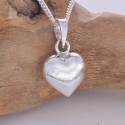 P744 - Silver 9mm puff heart pendant