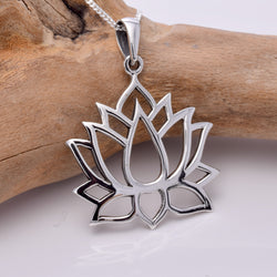 P756 - Lotus flower silver pendant
