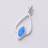 P846 - silver and lab opal pendant