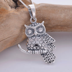P681 - Silver Owl pendant