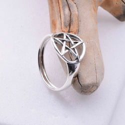 R114 - 925 Silver Pentagram Ring