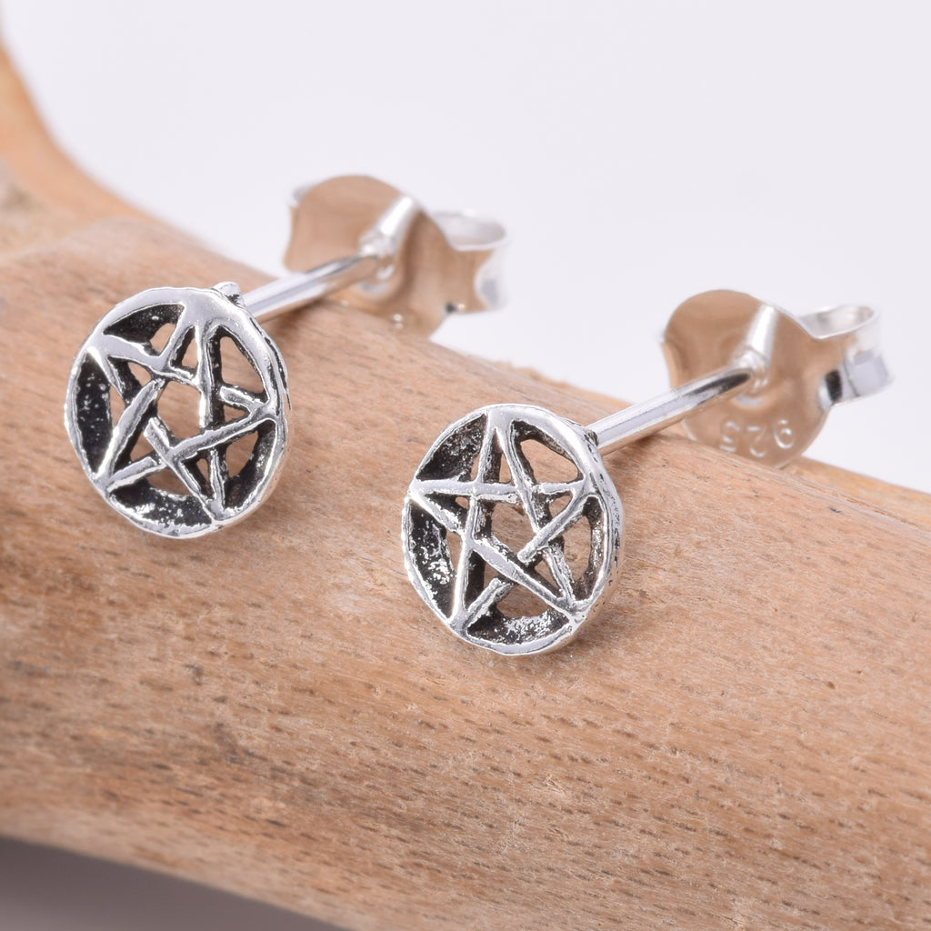 S042 - Pentagram Disc Stud Earrings