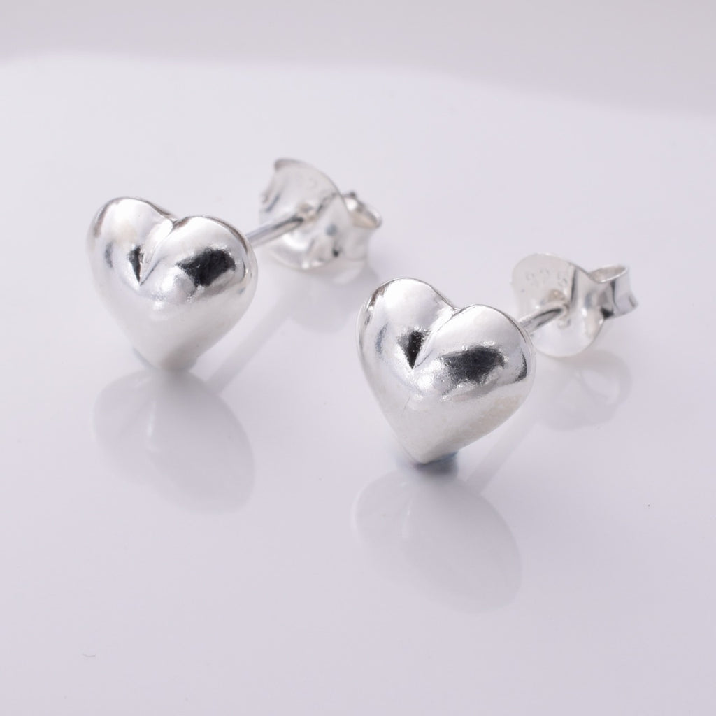 S160 Silver puffed heart stud earrings