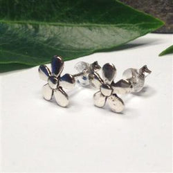 S316 - Daisy Stud earrings