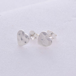 S413 - Hammered Heart stud earrings