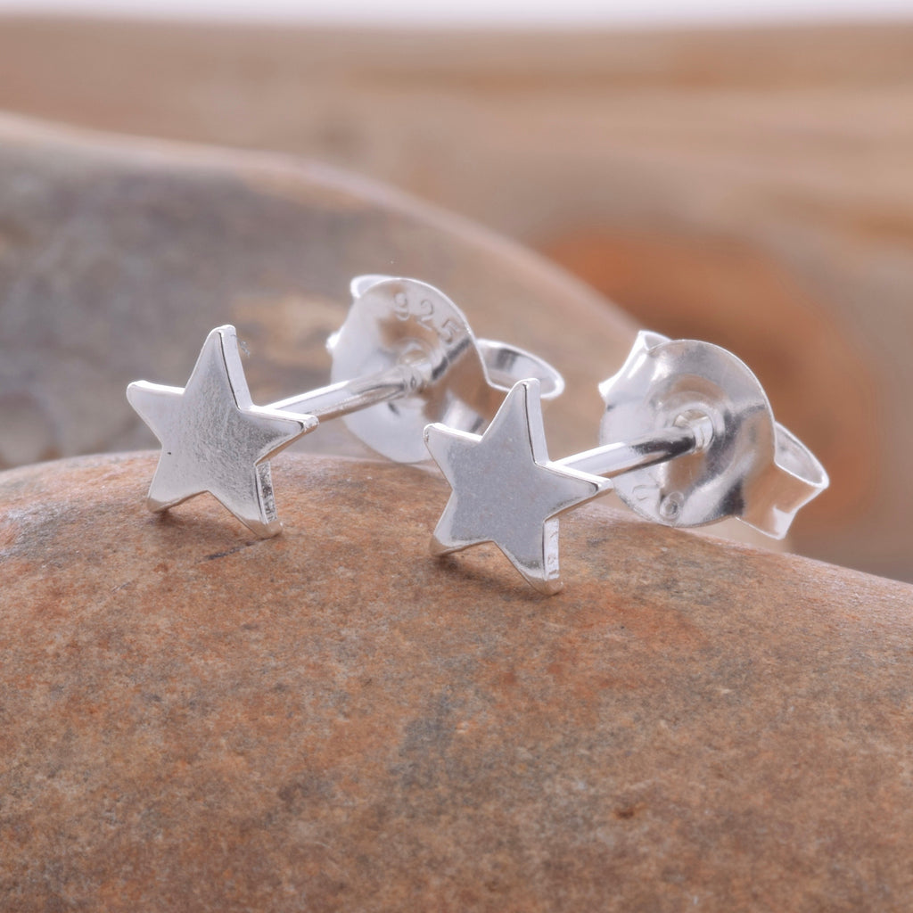 S418 - Star stud earrings