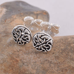 S420 Round celtic stud earrings