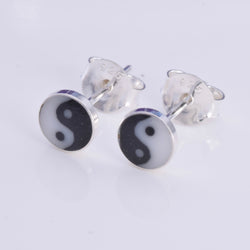 S541 - 5mm Silver ying yang stud earrings