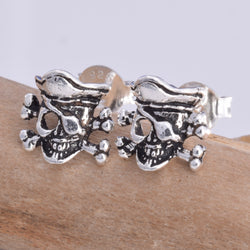 S550 - Pirate skull silver stud earrings
