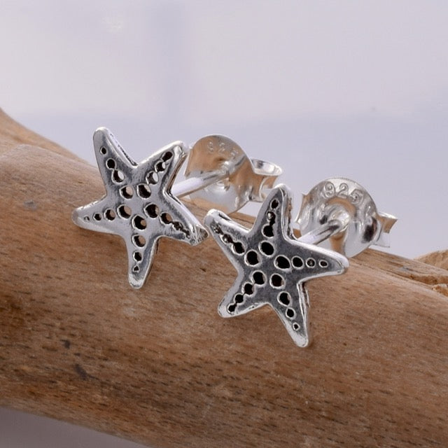 S679 - 925 Silver starfish stud earrings