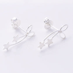 S692 - 925 Shooting star stud earrings
