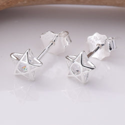 S720 - 925 Silver stud earrings