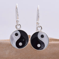 E597 - 10mm ying yang earrings
