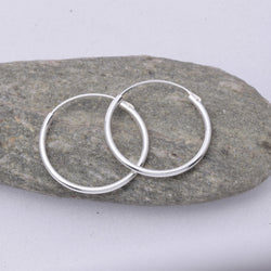 E460 - 1.2 x 18mm Sleeper hoop earrings