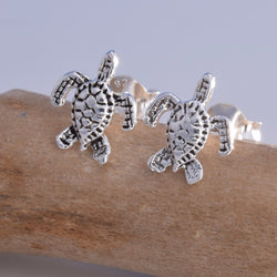 S520 - Silver Turtle stud earrings